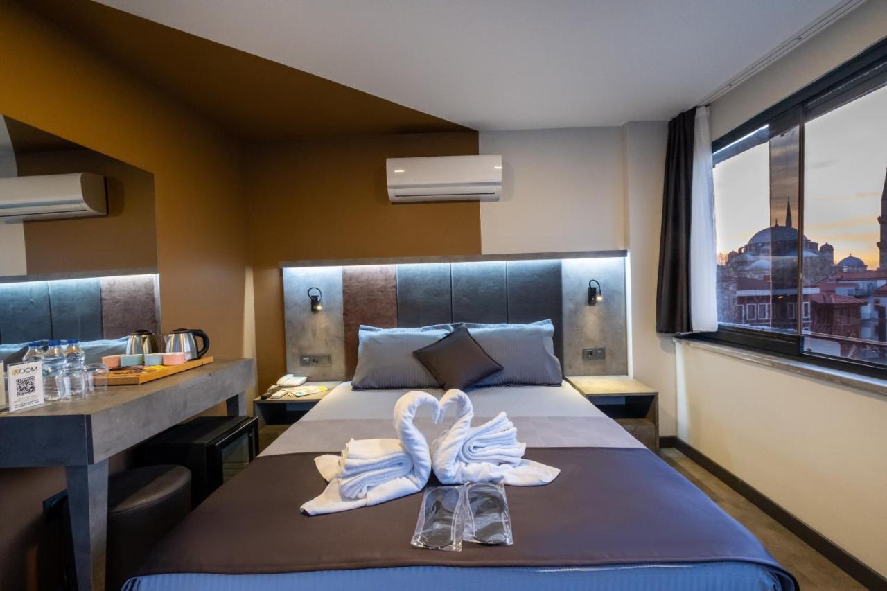 The Queen Hotel Istanbul Exterior photo