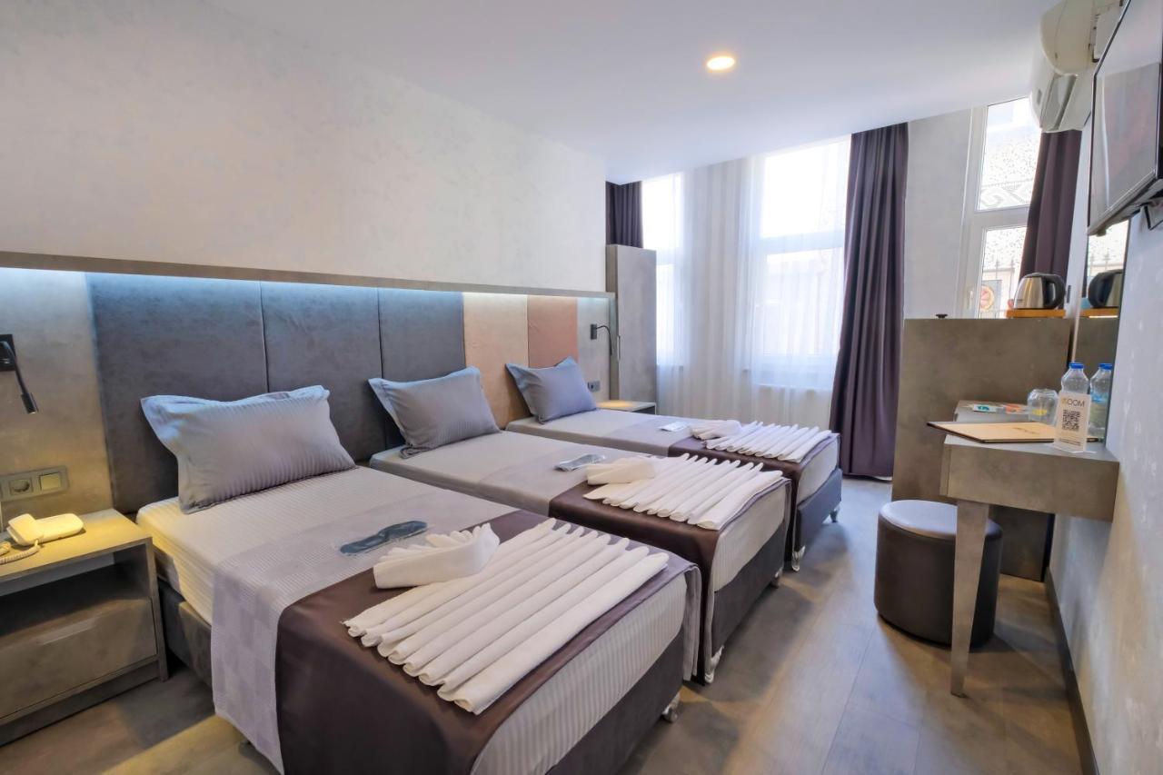 The Queen Hotel Istanbul Exterior photo